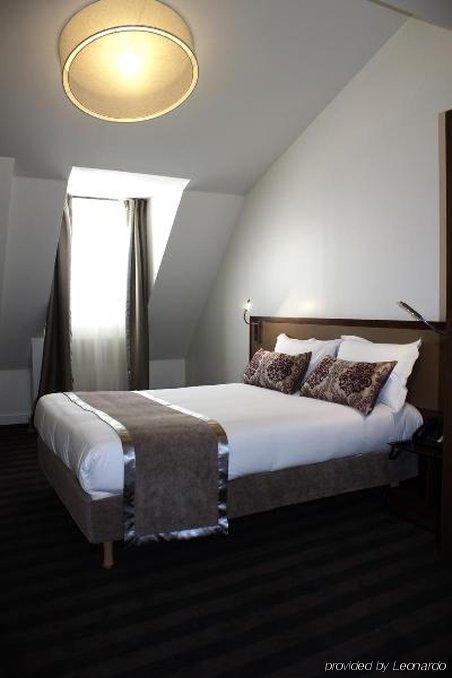 Art Hotel Batignolles París Habitación foto